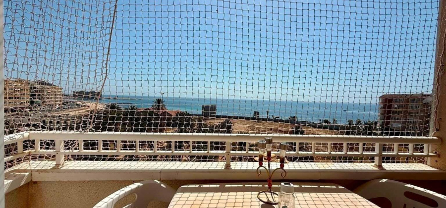 Torrevieja, Alicante, 2 Bedrooms Bedrooms, ,1 BathroomBathrooms,Apartment,Resale,0,75632103369845328