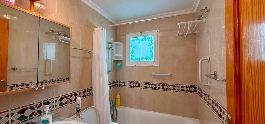 Torrevieja, Alicante, 2 Bedrooms Bedrooms, ,1 BathroomBathrooms,Apartment,Resale,0,75632103369845328
