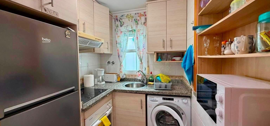 Torrevieja, Alicante, 2 Bedrooms Bedrooms, ,1 BathroomBathrooms,Apartment,Resale,0,75632103369845328