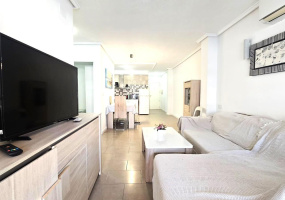 Torrevieja, Alicante, 3 Bedrooms Bedrooms, ,1 BathroomBathrooms,Apartment,Resale,0,75632104179476048