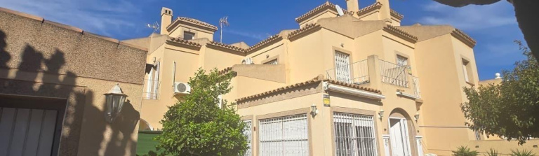 Torrevieja, Alicante, 3 Bedrooms Bedrooms, ,2 BathroomsBathrooms,Villa,Resale,0,75632138789636928