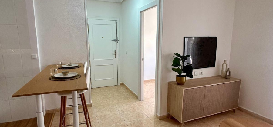Torrevieja, Alicante, 2 Bedrooms Bedrooms, ,1 BathroomBathrooms,Apartment,Resale,0,75632139990578048