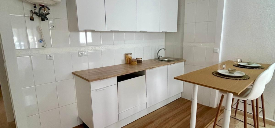 Torrevieja, Alicante, 2 Bedrooms Bedrooms, ,1 BathroomBathrooms,Apartment,Resale,0,75632139990578048