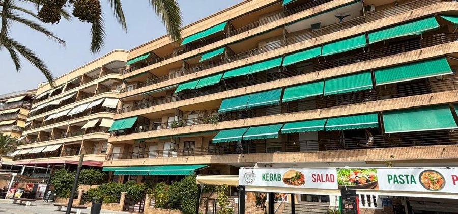Torrevieja, Alicante, 3 Bedrooms Bedrooms, ,2 BathroomsBathrooms,Apartment,Resale,0,75632142607602768