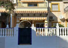Orihuela Costa, Alicante, 2 Bedrooms Bedrooms, ,1 BathroomBathrooms,Townhouse,Resale,0,75632150677777328