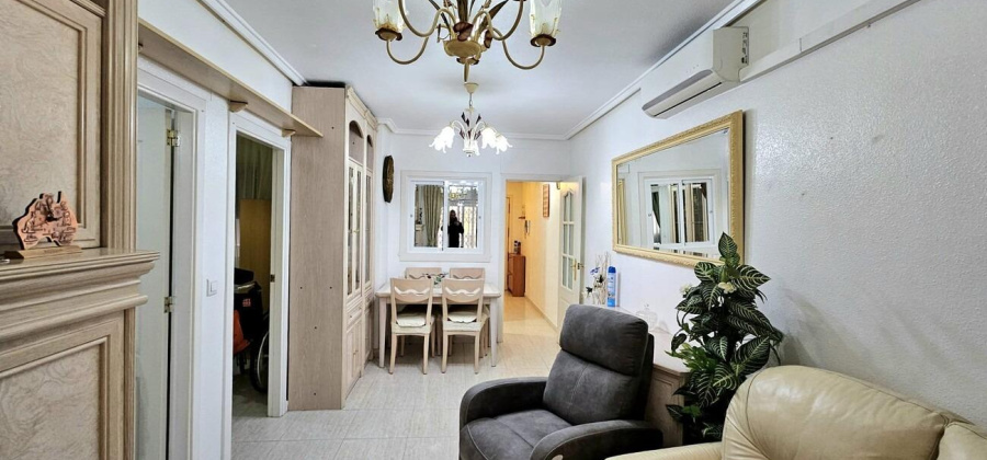 Torrevieja, Alicante, 2 Bedrooms Bedrooms, ,1 BathroomBathrooms,Apartment,Resale,0,75632156052706624