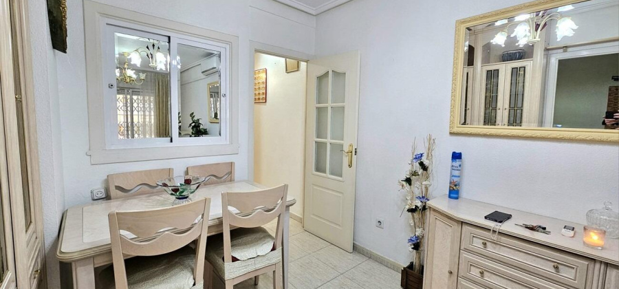 Torrevieja, Alicante, 2 Bedrooms Bedrooms, ,1 BathroomBathrooms,Apartment,Resale,0,75632156052706624