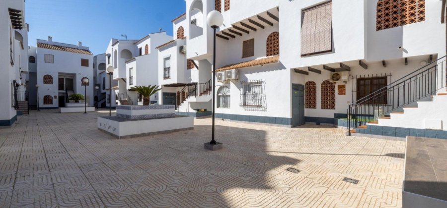 Torrevieja, Alicante, 1 Bedroom Bedrooms, ,1 BathroomBathrooms,Apartment,Resale,0,75632156271359344