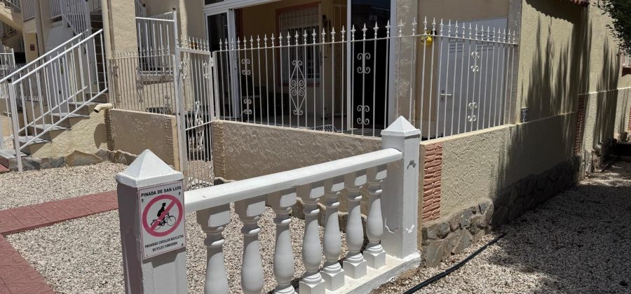 Torrevieja, Alicante, 3 Bedrooms Bedrooms, ,2 BathroomsBathrooms,Apartment,Resale,0,75632156553545536