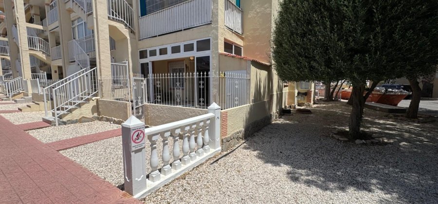 Torrevieja, Alicante, 3 Bedrooms Bedrooms, ,2 BathroomsBathrooms,Apartment,Resale,0,75632156553545536