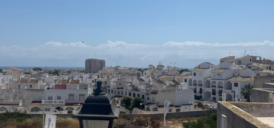 Torrevieja, Alicante, 2 Bedrooms Bedrooms, ,1 BathroomBathrooms,Apartment,Resale,0,75632161407857856