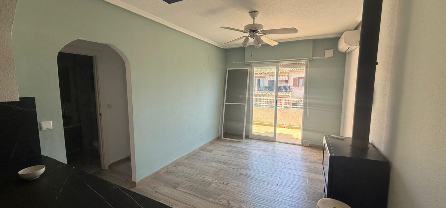 Torrevieja, Alicante, 2 Bedrooms Bedrooms, ,1 BathroomBathrooms,Apartment,Resale,0,75632161407857856