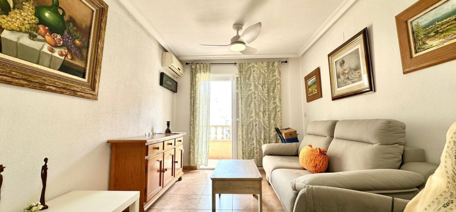 Torrevieja, Alicante, 2 Bedrooms Bedrooms, ,1 BathroomBathrooms,Apartment,Resale,0,75632169810826144