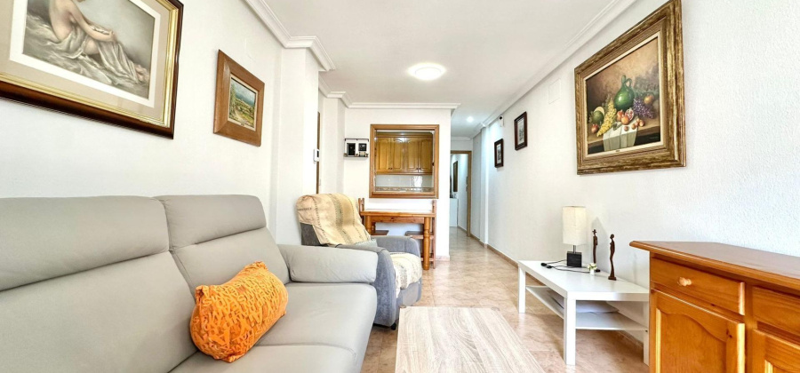 Torrevieja, Alicante, 2 Bedrooms Bedrooms, ,1 BathroomBathrooms,Apartment,Resale,0,75632169810826144