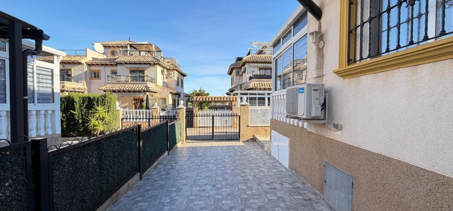 Orihuela Costa, Alicante, 2 Bedrooms Bedrooms, ,1 BathroomBathrooms,Townhouse,Resale,0,75632169927431296