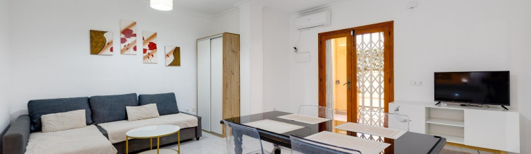 Torrevieja, Alicante, 2 Bedrooms Bedrooms, ,1 BathroomBathrooms,Apartment,Resale,0,75632171808638576