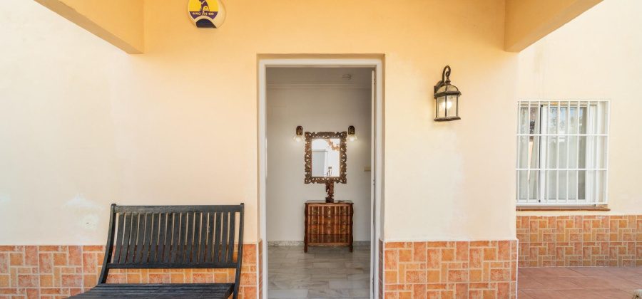 Torrevieja, Alicante, 4 Bedrooms Bedrooms, ,3 BathroomsBathrooms,Villa,Resale,0,75632173786126176