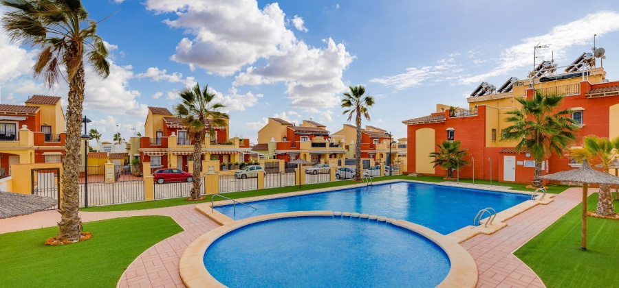 Torrevieja, Alicante, 2 Bedrooms Bedrooms, ,1 BathroomBathrooms,Bungalow,Resale,0,75632208307475632