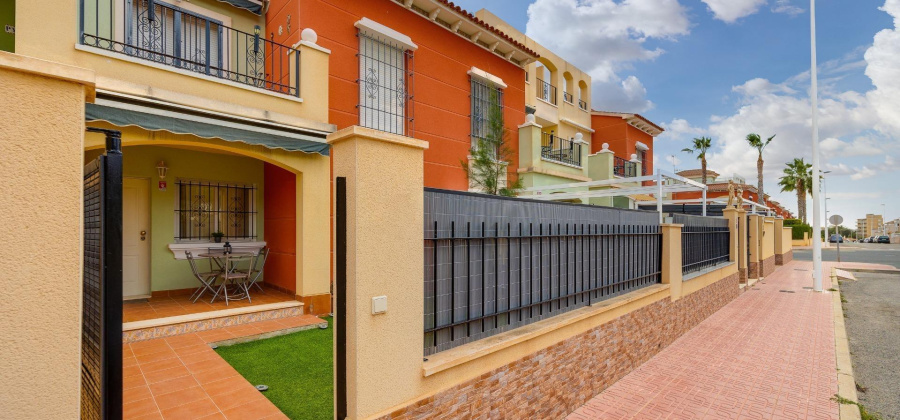 Torrevieja, Alicante, 2 Bedrooms Bedrooms, ,1 BathroomBathrooms,Bungalow,Resale,0,75632208307475632