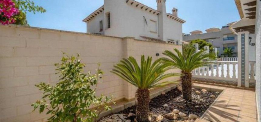 Orihuela Costa, Alicante, 4 Bedrooms Bedrooms, ,2 BathroomsBathrooms,Townhouse,Resale,0,75632217288190608