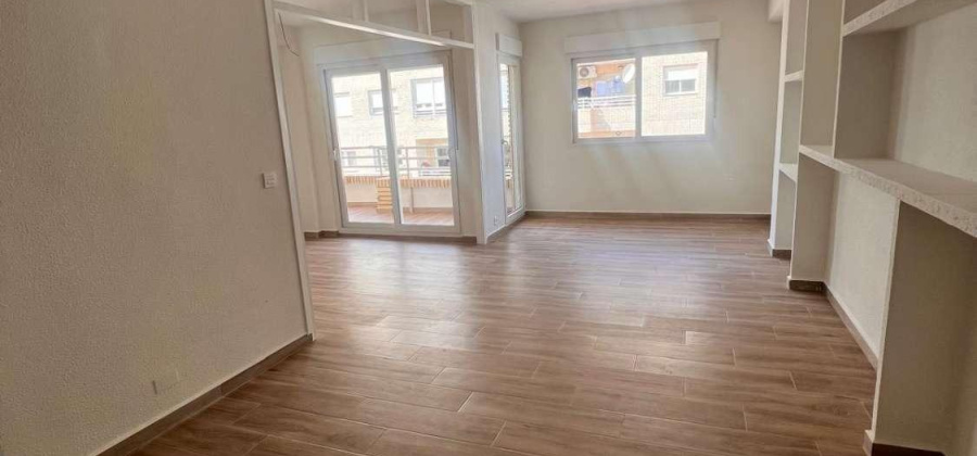 Torrevieja, Alicante, 2 Bedrooms Bedrooms, ,2 BathroomsBathrooms,Apartment,Resale,0,75632221014890400