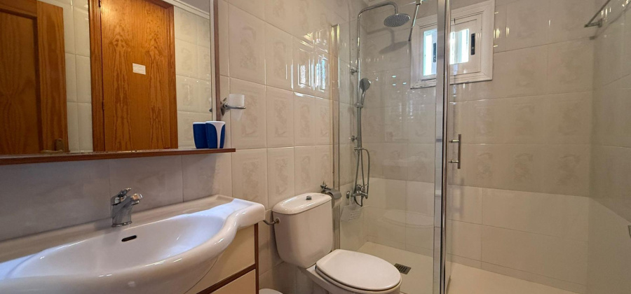 Torrevieja, Alicante, 2 Bedrooms Bedrooms, ,2 BathroomsBathrooms,Villa,Resale,0,75632236314646720