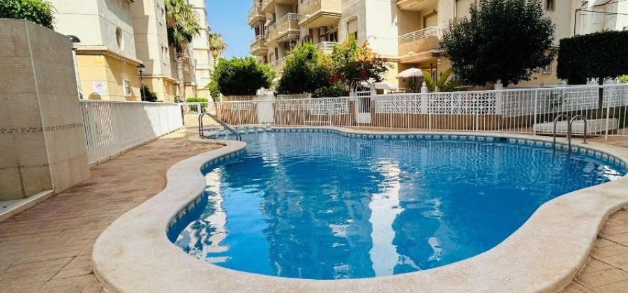 Torrevieja, Alicante, 2 Bedrooms Bedrooms, ,1 BathroomBathrooms,Apartment,Resale,0,75632244890891360