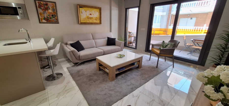Torrevieja, Alicante, 2 Bedrooms Bedrooms, ,2 BathroomsBathrooms,Apartment,Resale,0,75632245171870544
