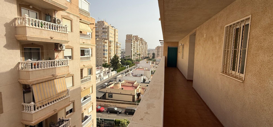 Torrevieja, Alicante, 2 Bedrooms Bedrooms, ,1 BathroomBathrooms,Apartment,Resale,0,75632245174874816