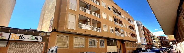 Torrevieja, Alicante, 2 Bedrooms Bedrooms, ,1 BathroomBathrooms,Apartment,Resale,0,75632246745957568