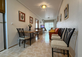 Torrevieja, Alicante, 1 Bedroom Bedrooms, ,1 BathroomBathrooms,Apartment,Resale,0,75632280400196544