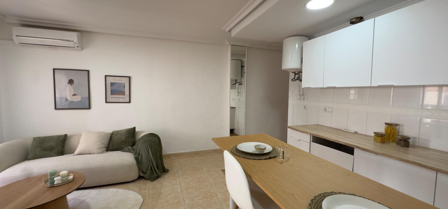 Torrevieja, Alicante, 2 Bedrooms Bedrooms, ,1 BathroomBathrooms,Apartment,Resale,0,75632374478123872