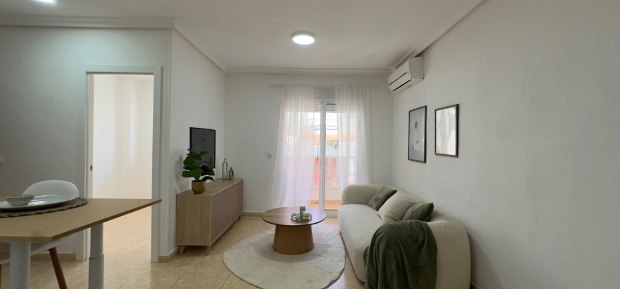 Torrevieja, Alicante, 2 Bedrooms Bedrooms, ,1 BathroomBathrooms,Apartment,Resale,0,75632374478123872