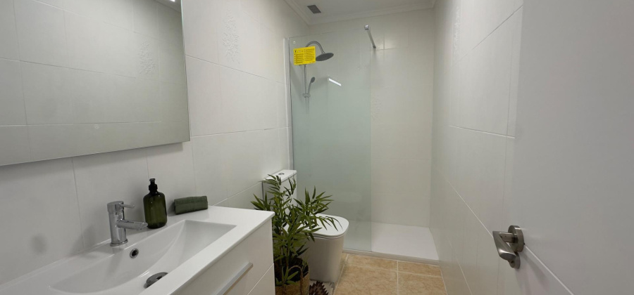 Torrevieja, Alicante, 2 Bedrooms Bedrooms, ,1 BathroomBathrooms,Apartment,Resale,0,75632374478123872