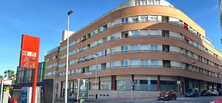 Torrevieja, Alicante, 2 Bedrooms Bedrooms, ,1 BathroomBathrooms,Apartment,Resale,0,75632555160541552