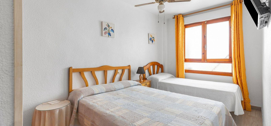 Torrevieja, Alicante, 3 Bedrooms Bedrooms, ,1 BathroomBathrooms,Apartment,Resale,0,75632558742100352