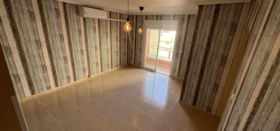Torrevieja, Alicante, 2 Bedrooms Bedrooms, ,1 BathroomBathrooms,Apartment,Resale,0,75632563181864304
