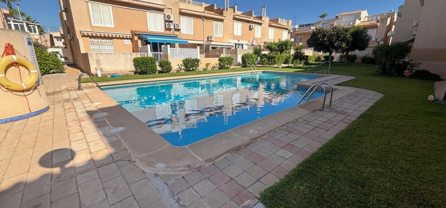 Torrevieja, Alicante, 4 Bedrooms Bedrooms, ,3 BathroomsBathrooms,Townhouse,Resale,0,75632586532551504