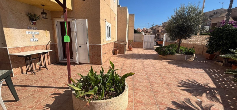 Torrevieja, Alicante, 4 Bedrooms Bedrooms, ,3 BathroomsBathrooms,Townhouse,Resale,0,75632586532551504