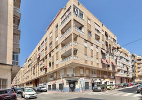 Torrevieja, Alicante, 2 Bedrooms Bedrooms, ,1 BathroomBathrooms,Apartment,Resale,0,75632172626327936 Torrevieja, Alicante, 2 Bedrooms Bedrooms, ,1 BathroomBathrooms,Apartment,Resale,0,75632172626327936