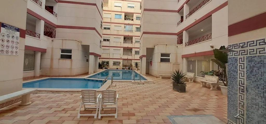Torrevieja, Alicante, 2 Bedrooms Bedrooms, ,1 BathroomBathrooms,Apartment,Resale,0,75632164171727808