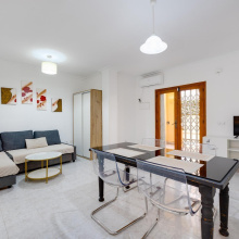 Torrevieja, Alicante, 2 Bedrooms Bedrooms, ,1 BathroomBathrooms,Apartment,Resale,0,7563296194298969