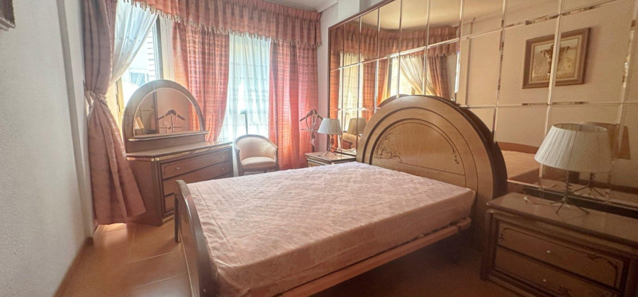 Torrevieja, Alicante, 4 Bedrooms Bedrooms, ,2 BathroomsBathrooms,Apartment,Resale,0,7563299691308389