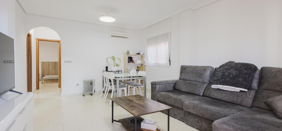 Torrevieja, Alicante, 2 Bedrooms Bedrooms, ,2 BathroomsBathrooms,Villa,Resale,0,75632555933137088
