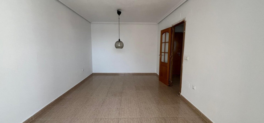 Torrevieja, Alicante, 2 Bedrooms Bedrooms, ,1 BathroomBathrooms,Apartment,Resale,0,75632142143145120