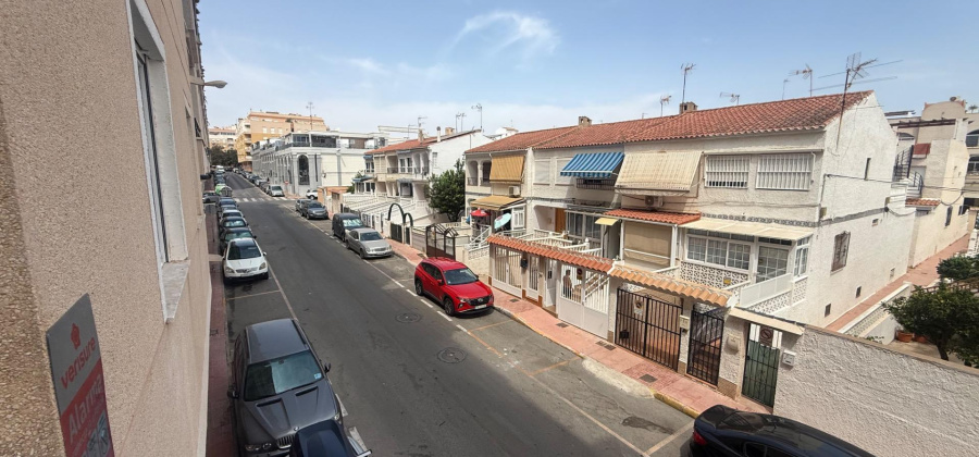 Torrevieja, Alicante, 2 Bedrooms Bedrooms, ,1 BathroomBathrooms,Apartment,Resale,0,75632143903705696