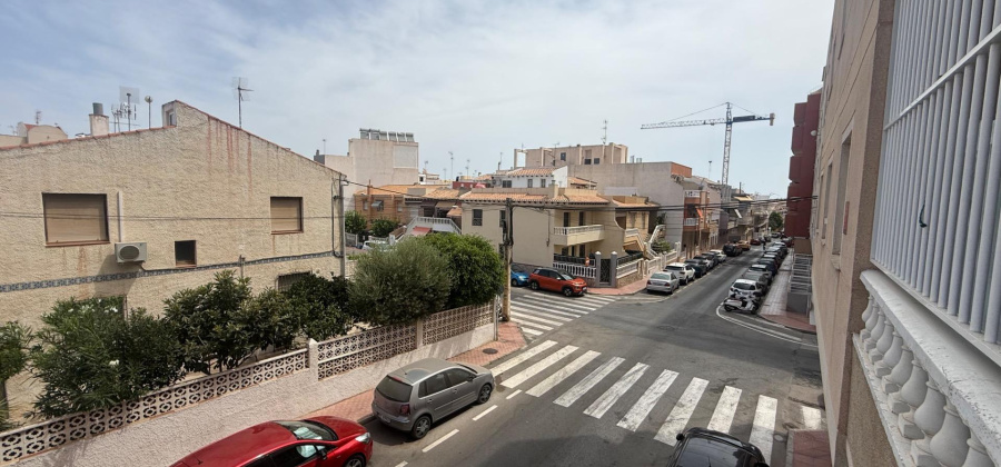 Torrevieja, Alicante, 2 Bedrooms Bedrooms, ,1 BathroomBathrooms,Apartment,Resale,0,75632143903705696