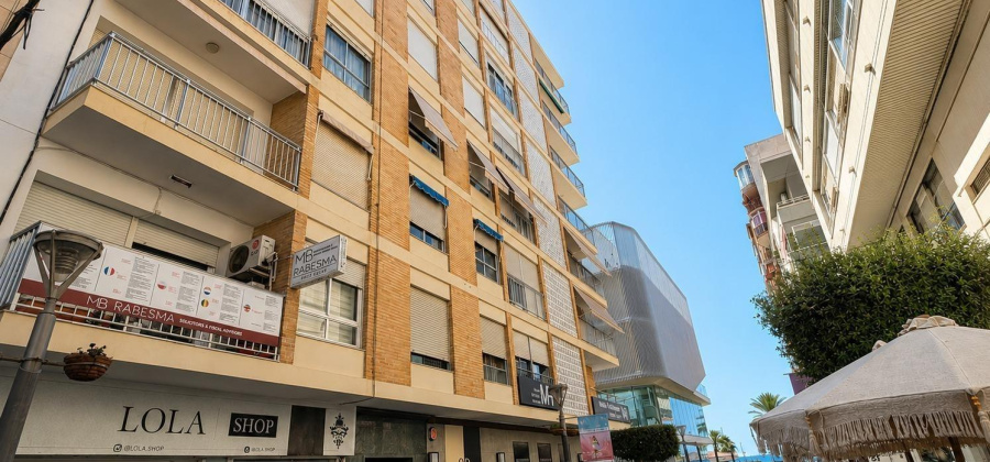 Torrevieja, Alicante, 3 Bedrooms Bedrooms, ,1 BathroomBathrooms,Apartment,Resale,0,75632233895588944