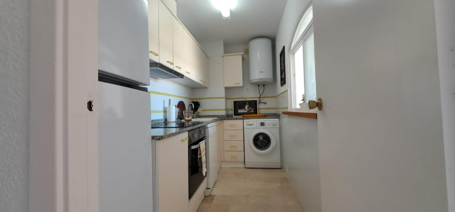 Torrevieja, Alicante, 2 Bedrooms Bedrooms, ,2 BathroomsBathrooms,Apartment,Resale,0,75632281357153664