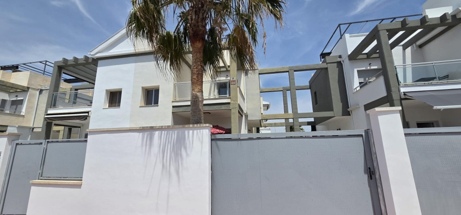 Orihuela Costa, Alicante, 3 Bedrooms Bedrooms, ,2 BathroomsBathrooms,Townhouse,Resale,0,7563269262812294